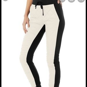 Alo Yoga High Waist Moto Puffer Pants